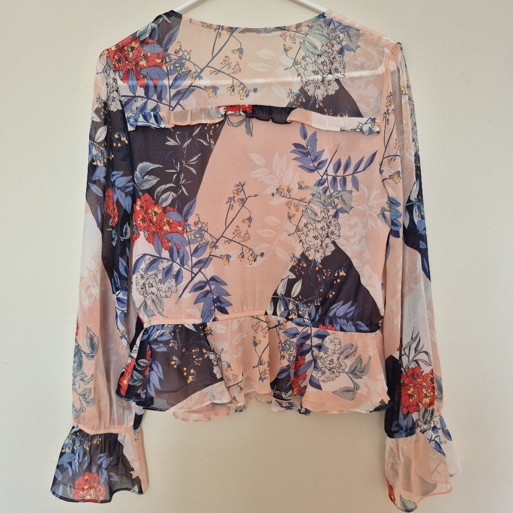 Guess Women's Pink Feminine Boho Floral Chiffon Peplum Blouse Size S - Picture 6 of 6